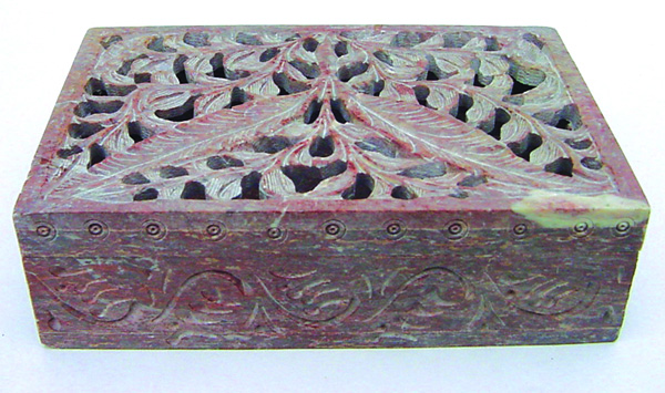 Soapstone Folaite Box